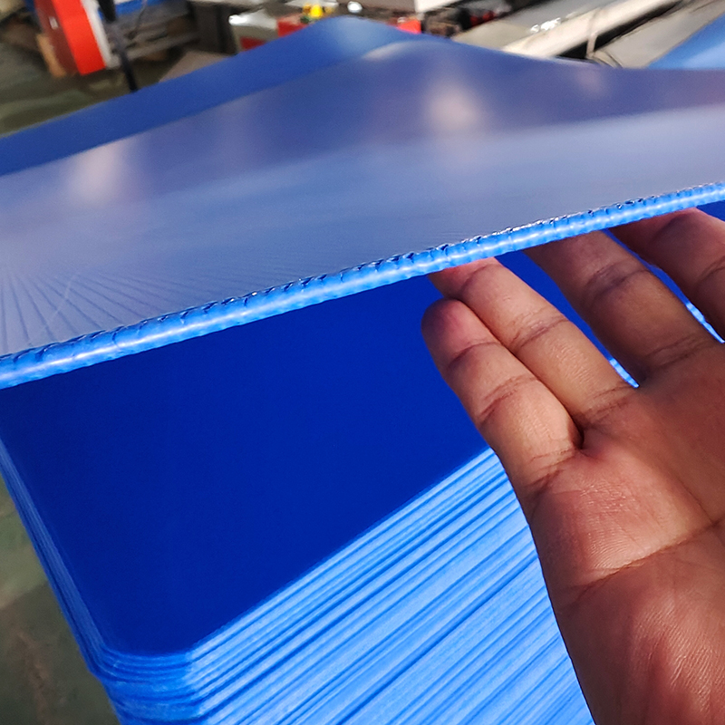 Vanntett laminert PP Twinwall hulplate